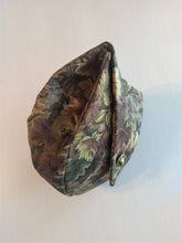 Load image into Gallery viewer, Renaissance Cotton Belt Pouch Medieval Forest Green Leaves
